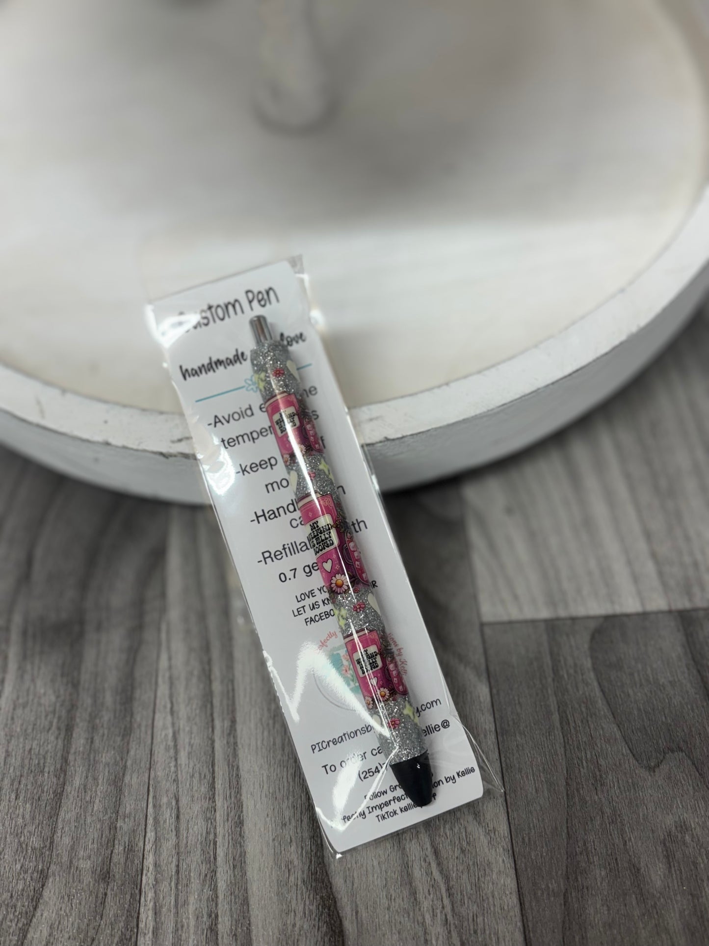 Epoxy Glitter Pen-Book Themed