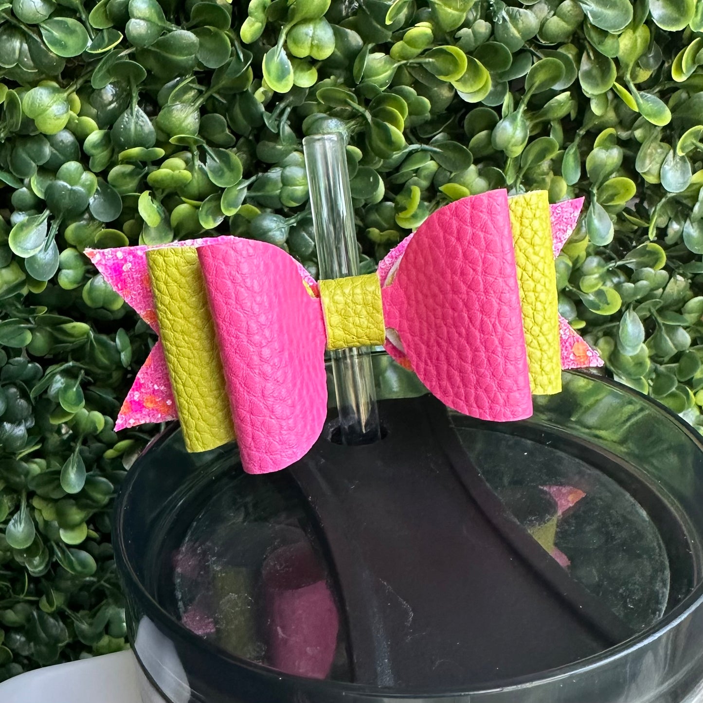 Tumbler Straw Bow