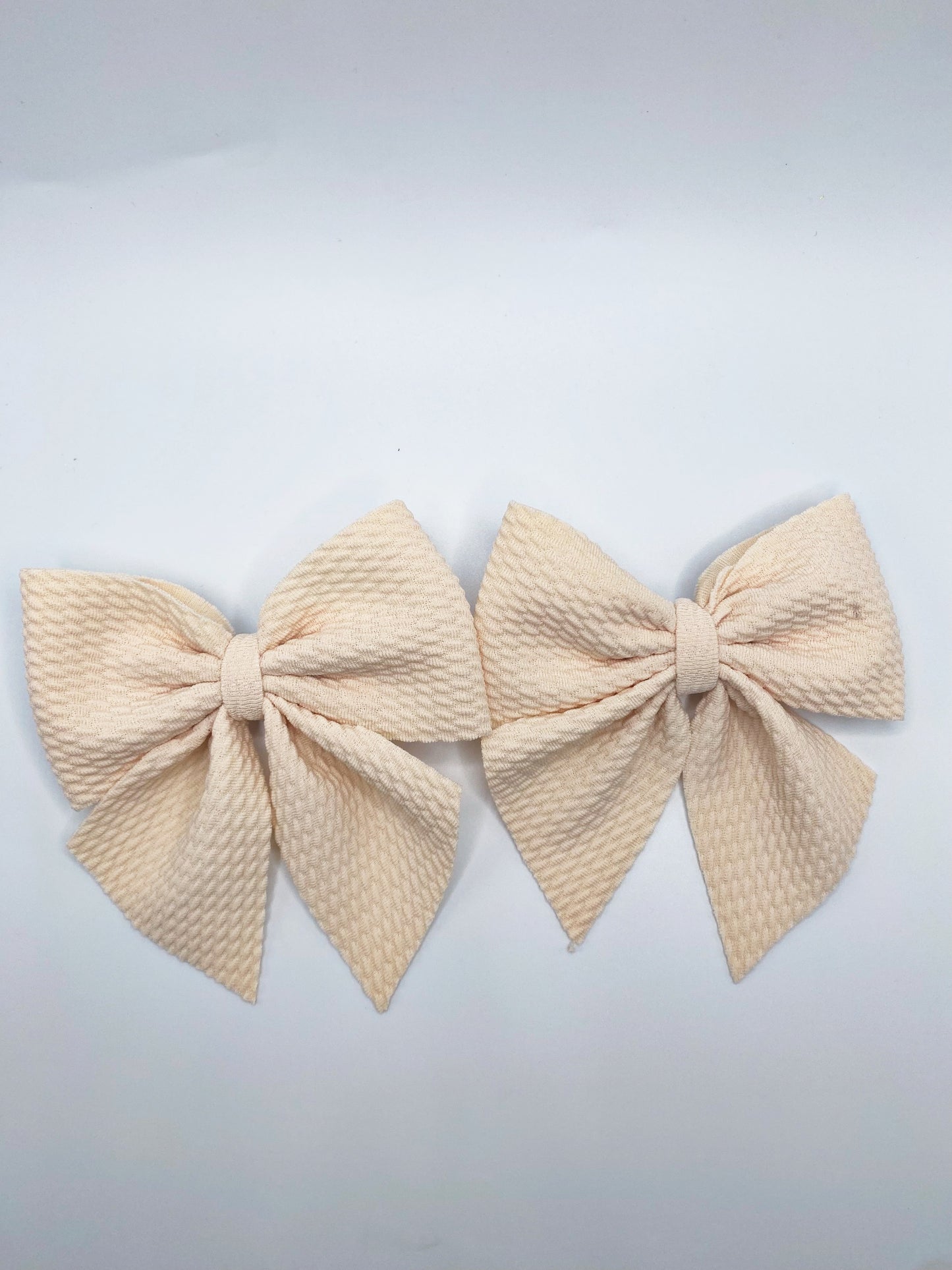 Piggie bows