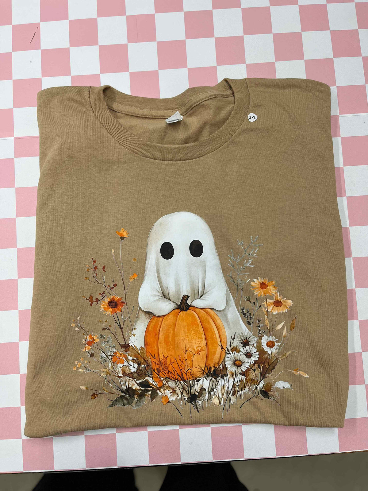 Ghost holding a Pumpkin Tee