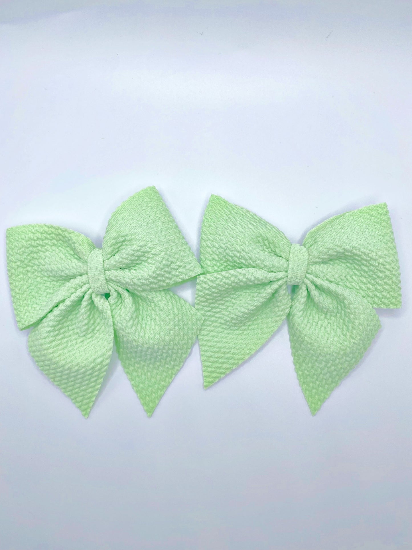 Piggie bows