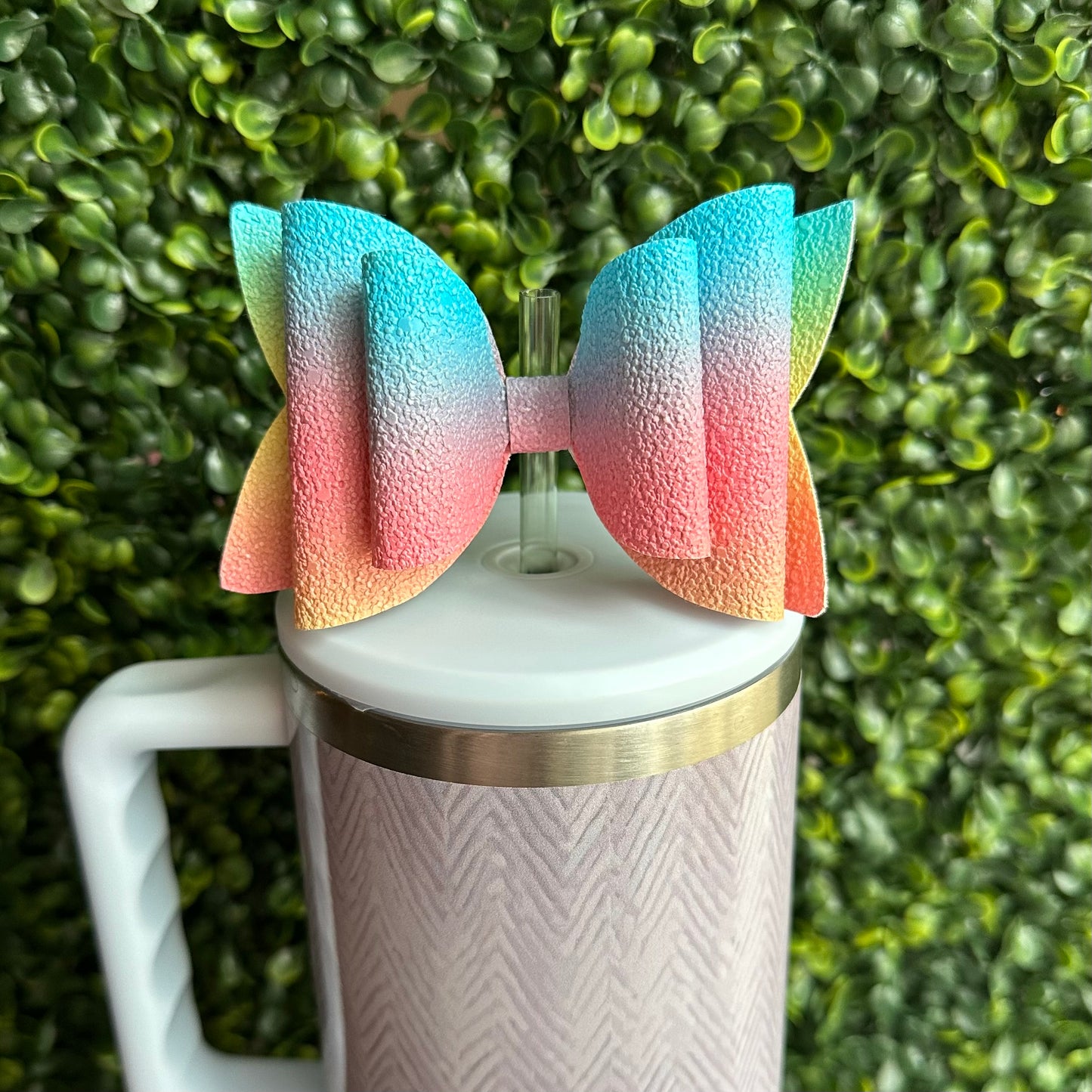Tumbler Straw Bow