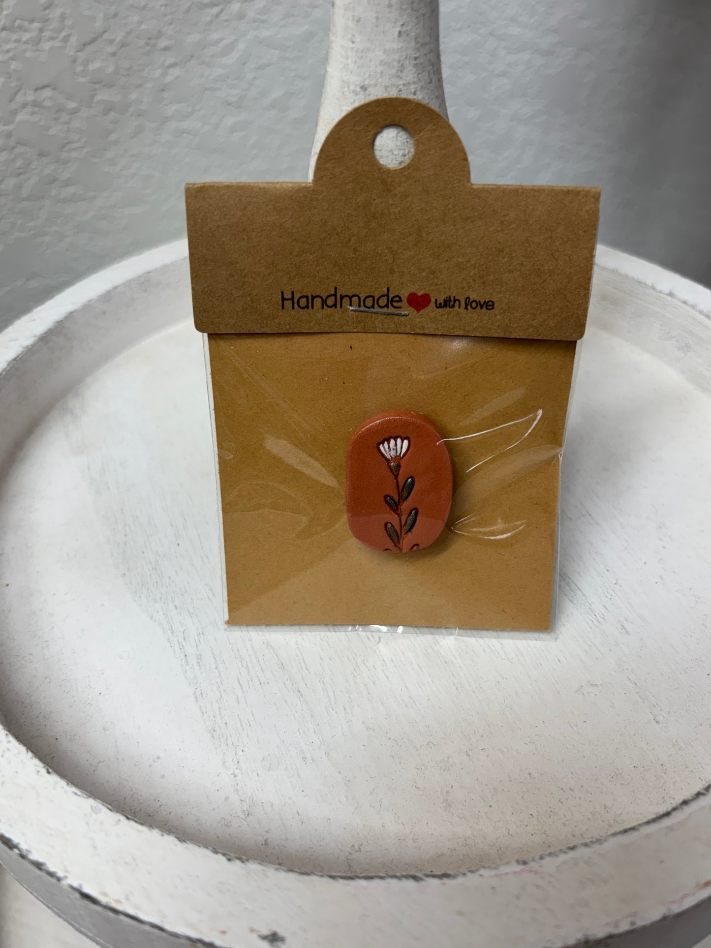 Terra cotta oval magnet