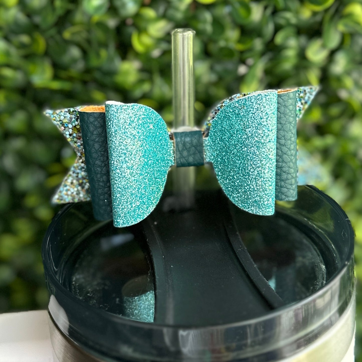 Tumbler Straw Bow