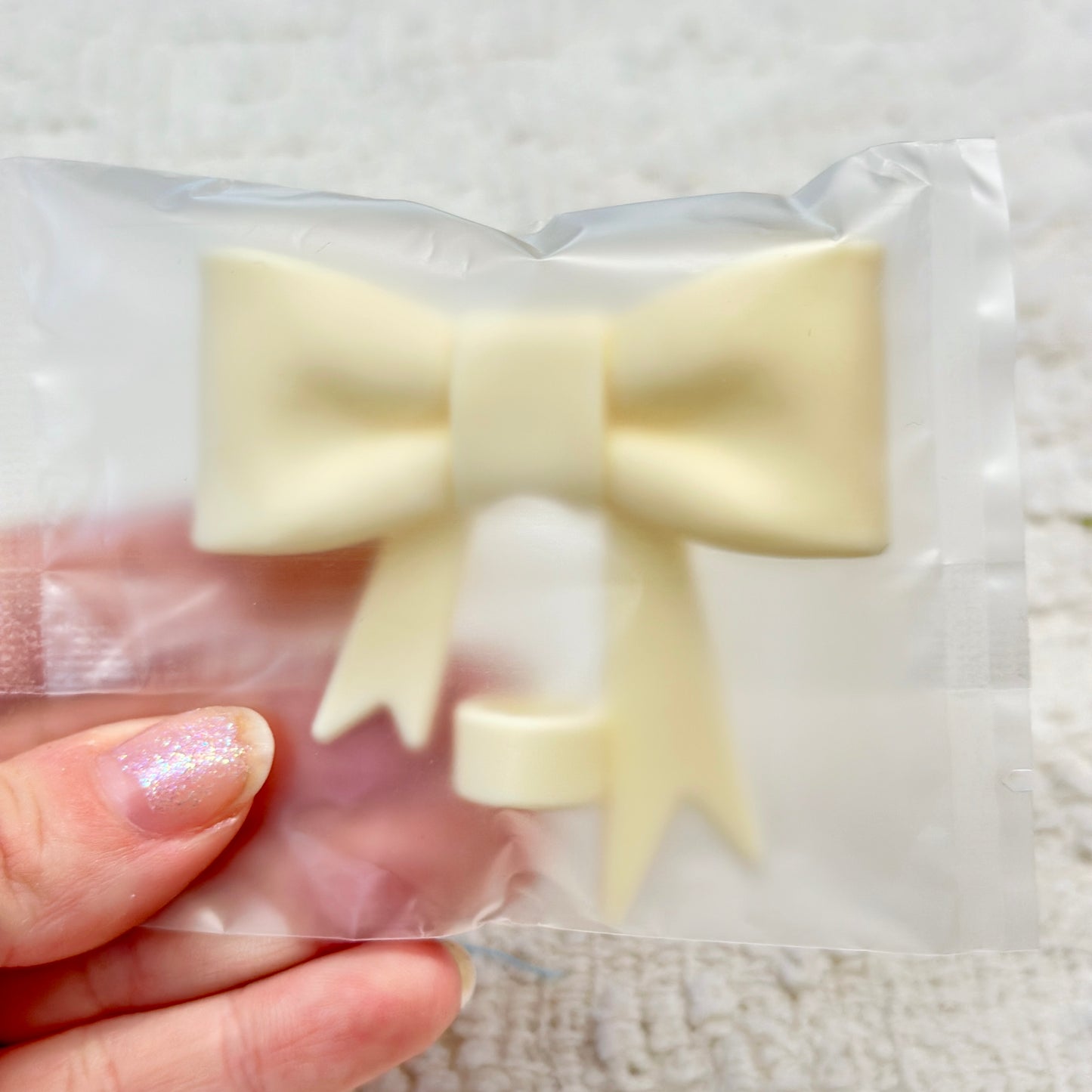 Straw Bow Topper