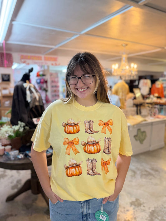 Boots Bows & Pumpkins Tee