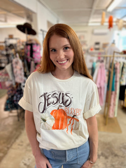 Jesus in every season Tee
