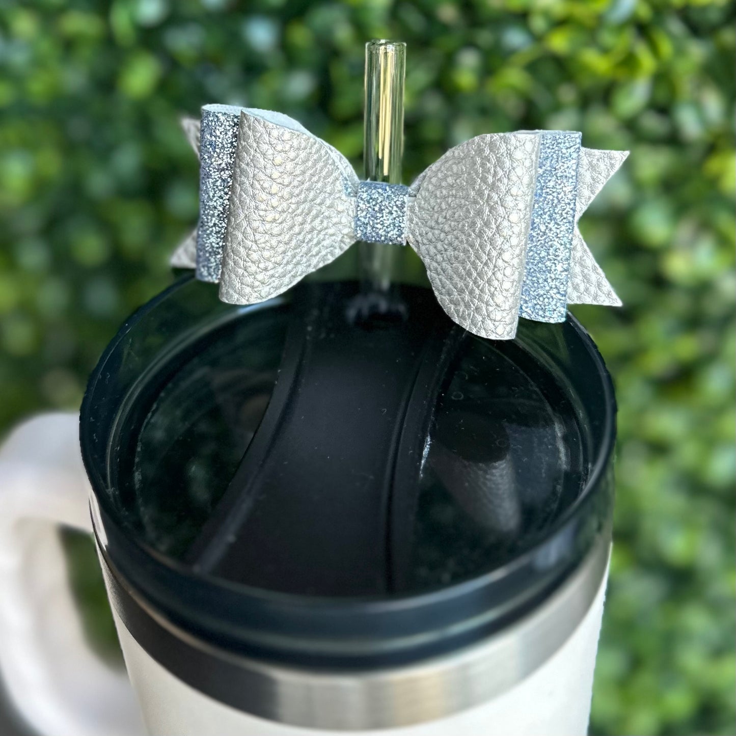 Tumbler Straw Bow