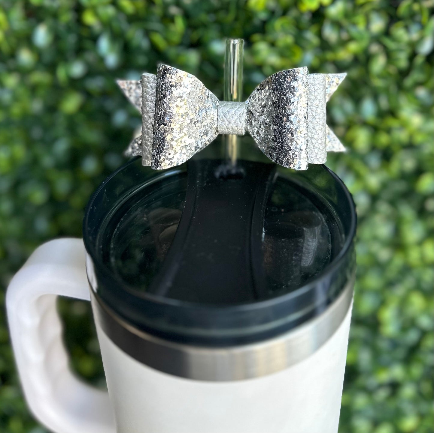 Tumbler Straw Bow